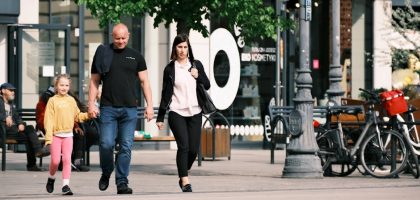 人壽保險的暖心故事：商業背後的真情關懷