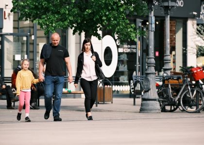 人壽保險的暖心故事：商業背後的真情關懷